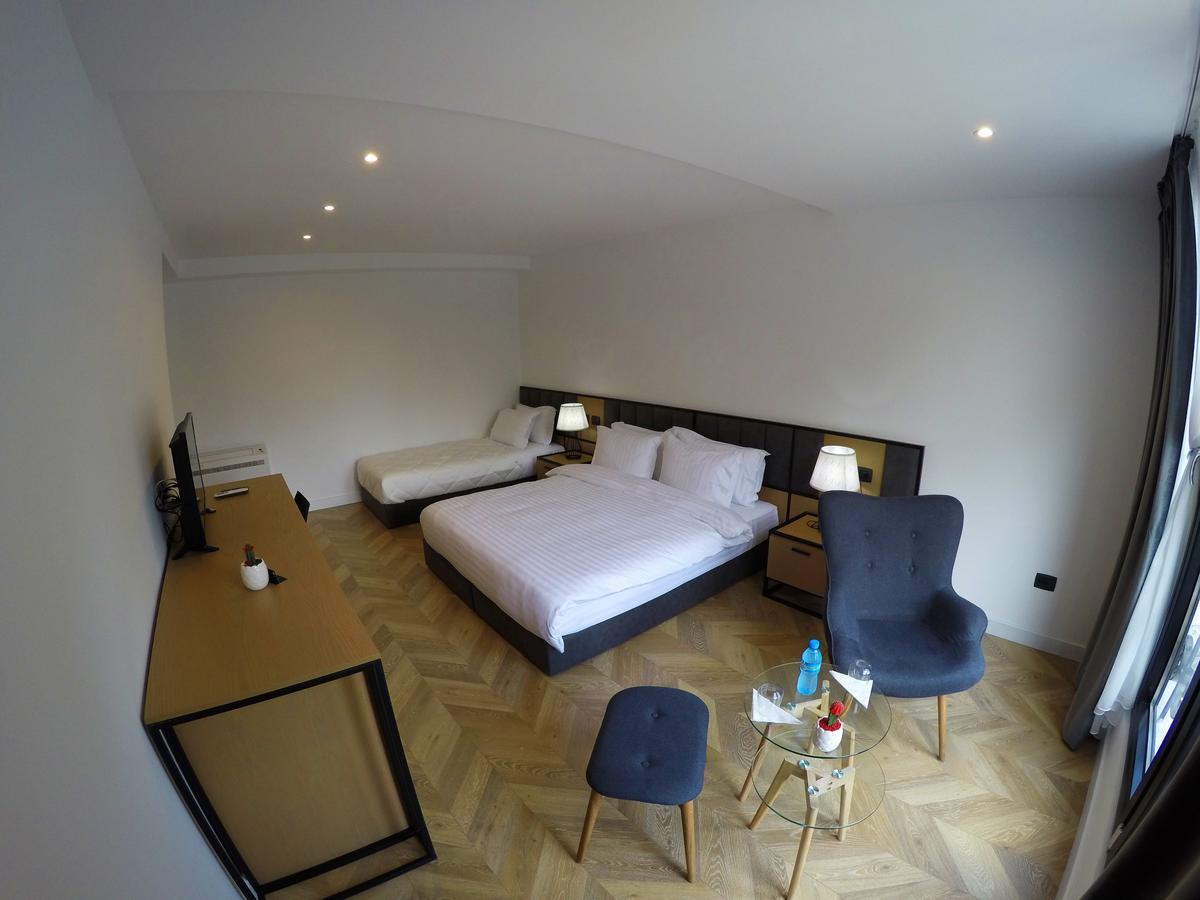 Prime Hotel Τίρανα Εξωτερικό φωτογραφία